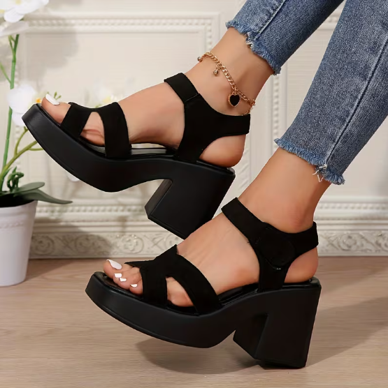 Sandalias con punta de tacón